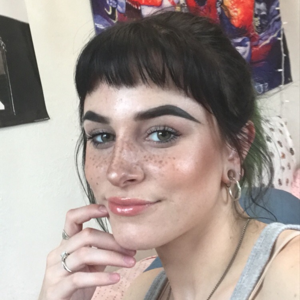 Meet your Posher, Alli